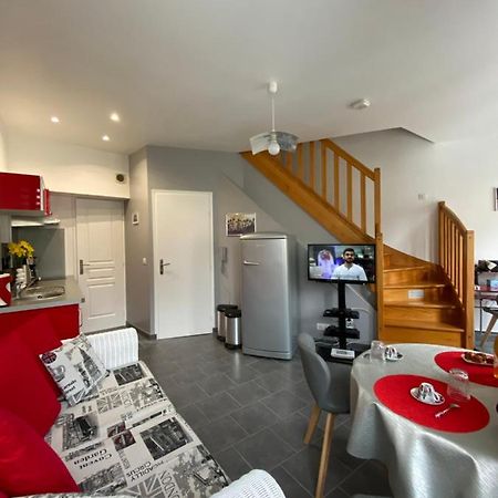 La Citadine Apartment Bayeux Bagian luar foto