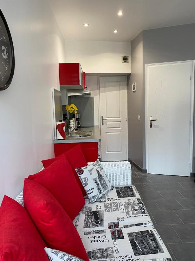 La Citadine Apartment Bayeux Bagian luar foto